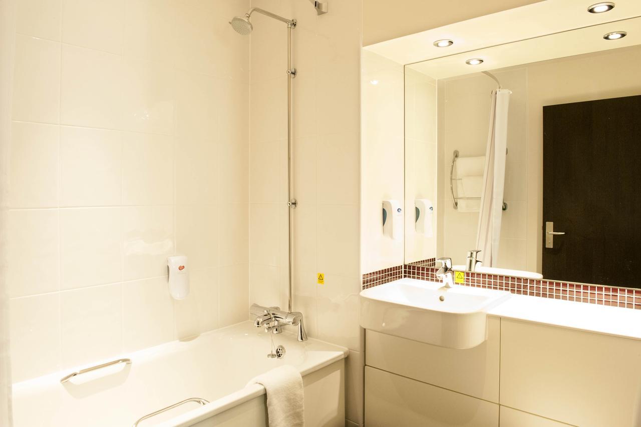 Premier Inn Glasgow Pacific Quay Pokój zdjęcie